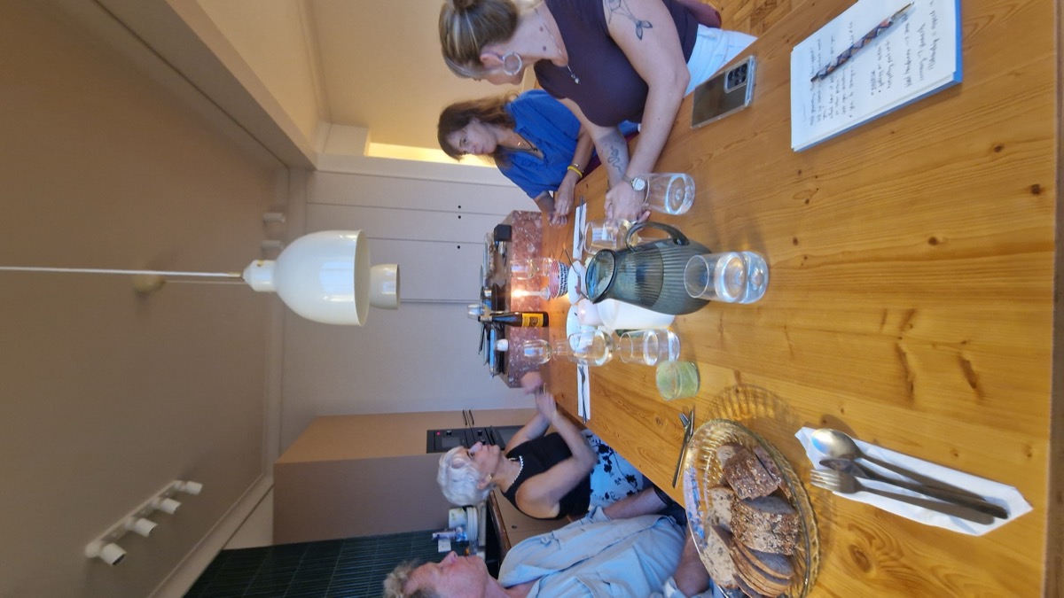 Dinner conversation at the Generosity Experiment, a collaborative dinner hosted by Chelsea Rustrum